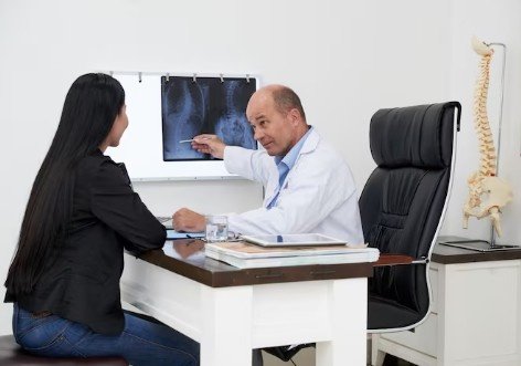 Best Scoliosis Surgery Doctors in Lajpat Nagar