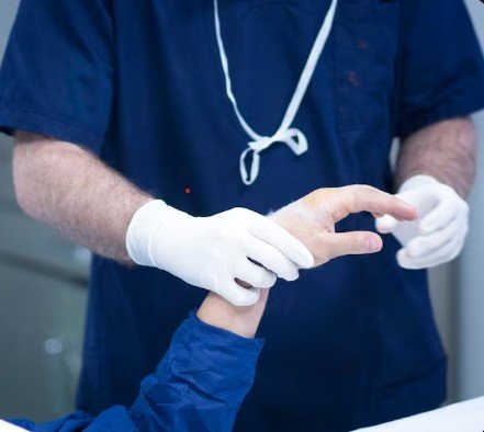 Best Hand Surgery Doctors Near Me in Lajpat Nagar