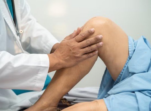Best Joint Replacement Surgeon in Ghaziabad